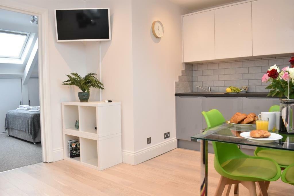 Apt 3, Opera House Ensuite 4Th Floor By Indigo Flats Лондон Экстерьер фото